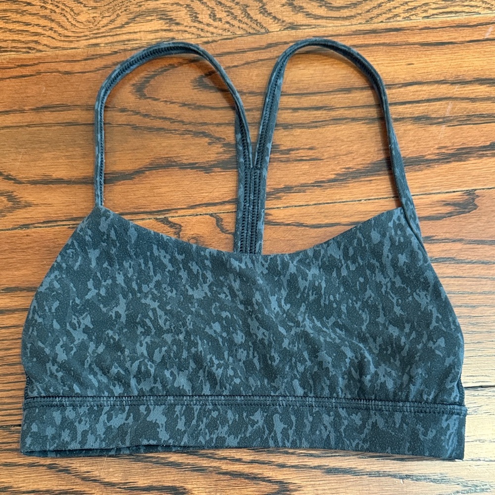 Lululemon patterned Flow Y Bra Nulu